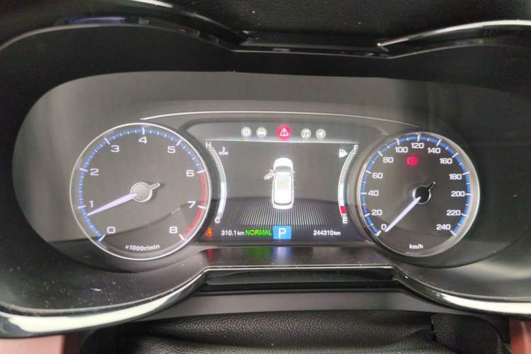 Used GAC Trumpchi GS8 2017 320T Two-Wheel Drive Luxury Smart Connectivity Version (7 Seats)
