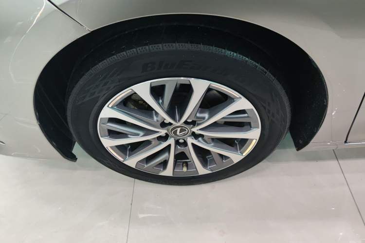 Used Lexus ES 2021 200 Excellence Edition