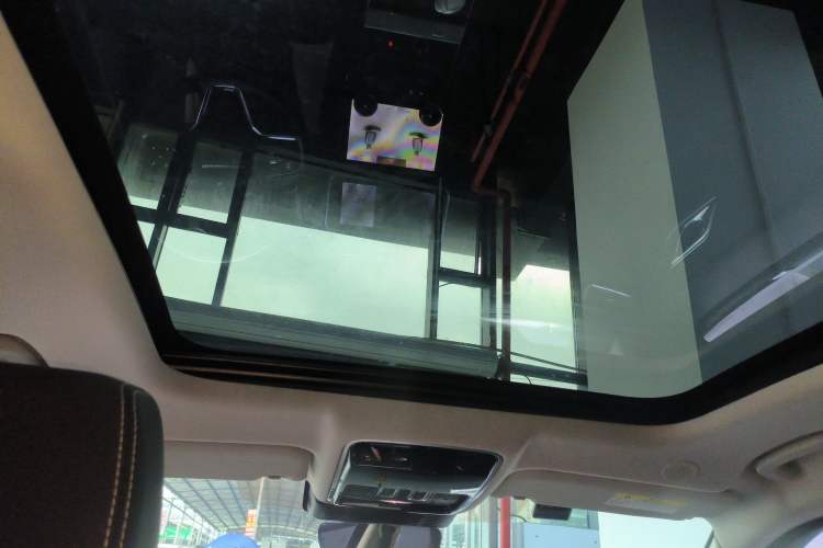 Used Land Rover Range Rover Velar 2023 250 PS