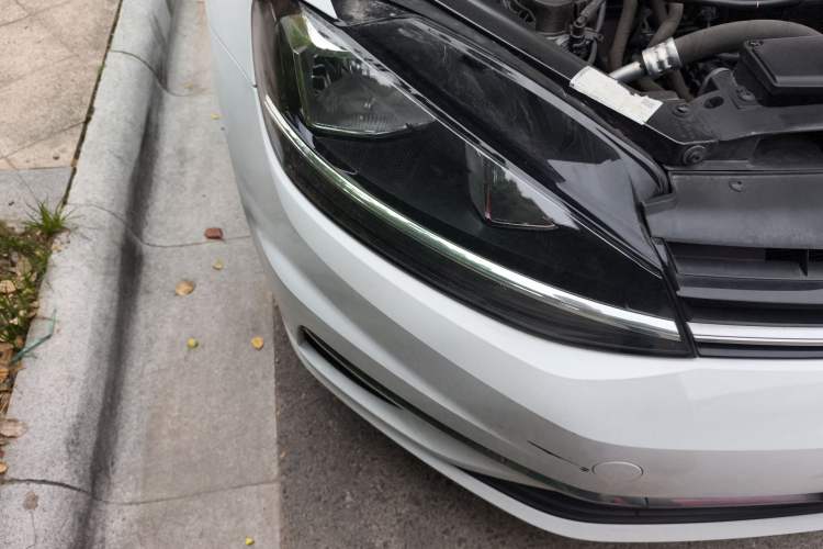 Used Volkswagen Golf 2019 280TSI DSG Comfort Version China VI Standard Right Front Headlight