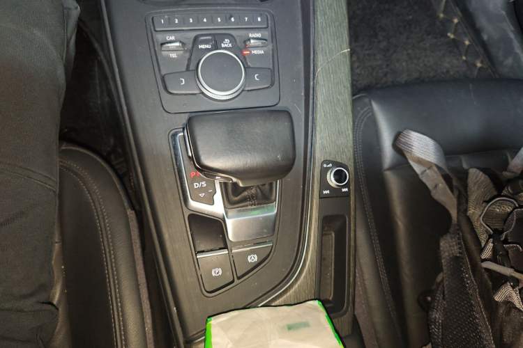 Used Audi A4L 2017 40 TFSI Style Edition
