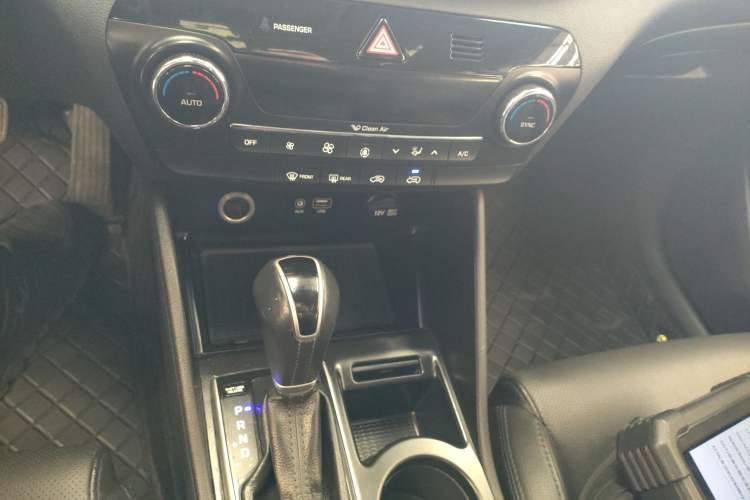 Used Hyundai Tucson 2015 1.6T Dual-Clutch Two-Wheel-Drive Smart Model