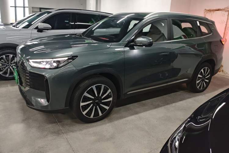 Used Chery Fengyun T8 2025 1.5T 130km Deluxe Version 5 Seats