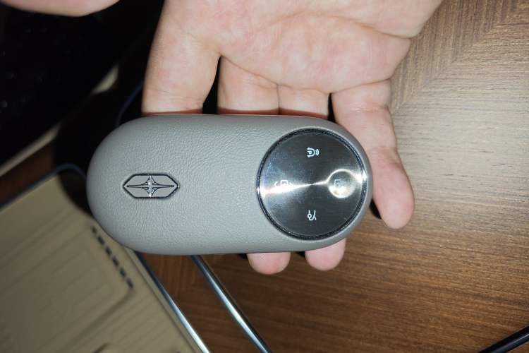 Used Hima Stelato S9 2025 Extended-Range Max+ Interior 1