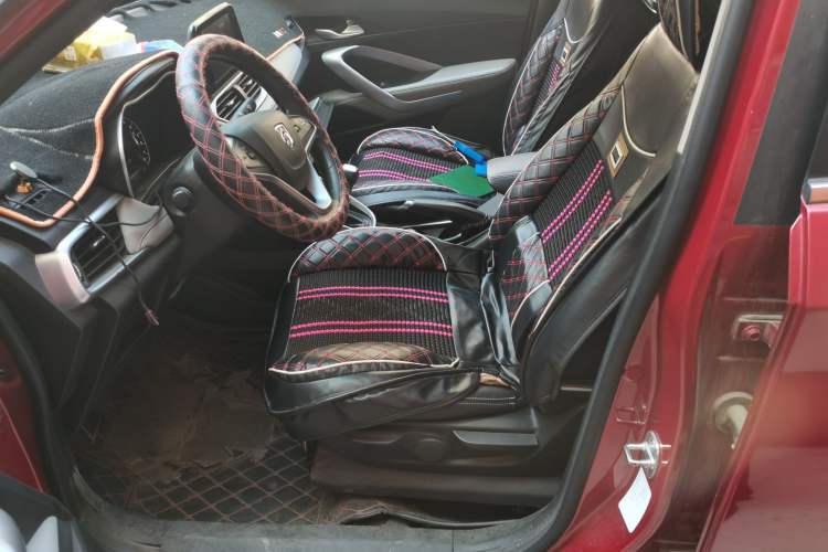 Used Baojun 510 2017 1.5L Manual Fashion Model
