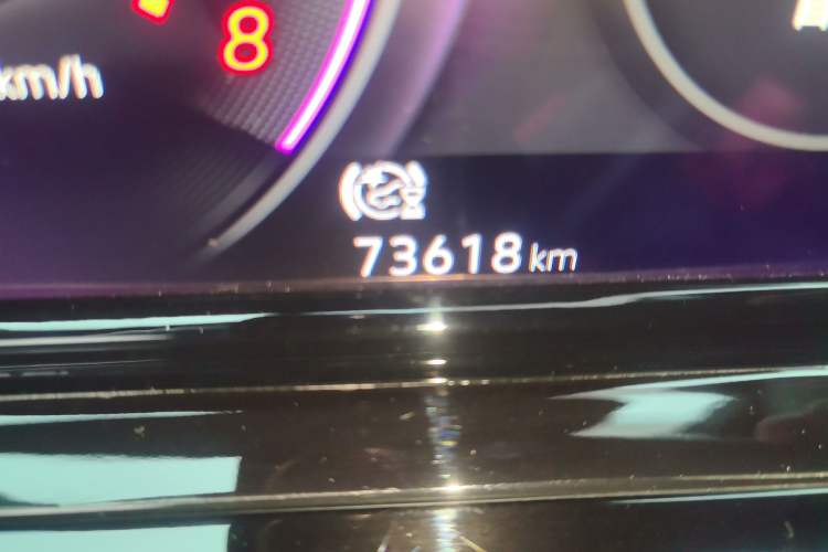 Used Volkswagen Golf 2021 280TSI DSG R-Line Odometer Close Up