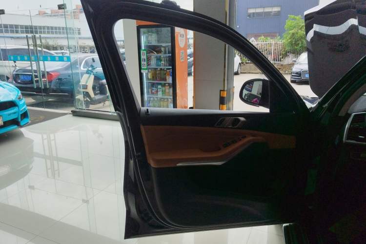Used BMW X5 2019 xDrive40i M Sport U.S. specification