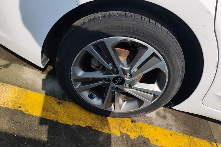 Used Hyundai Elantra (6th Generation / Lingdong) 2016 1.6L Automatic ZhiXuan – Elite Version Exterior 5