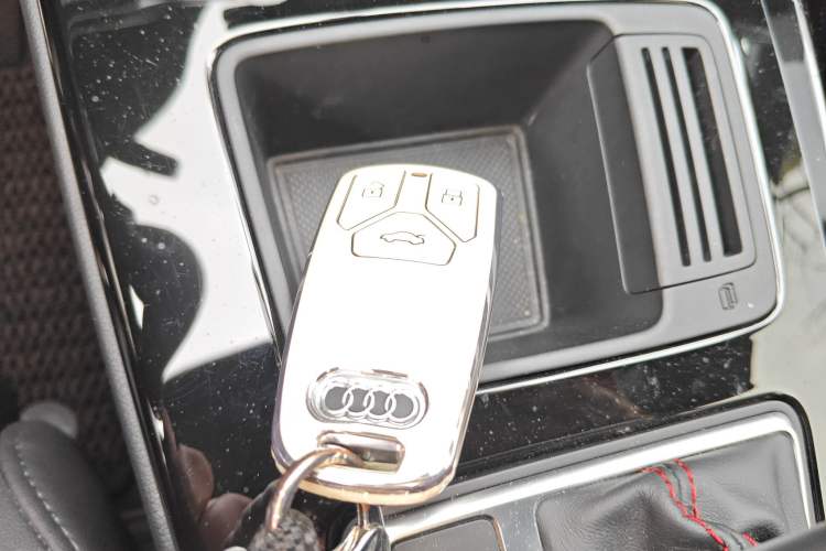 Used Audi A4L 2022 40 TFSI quattro RS Performance Package
