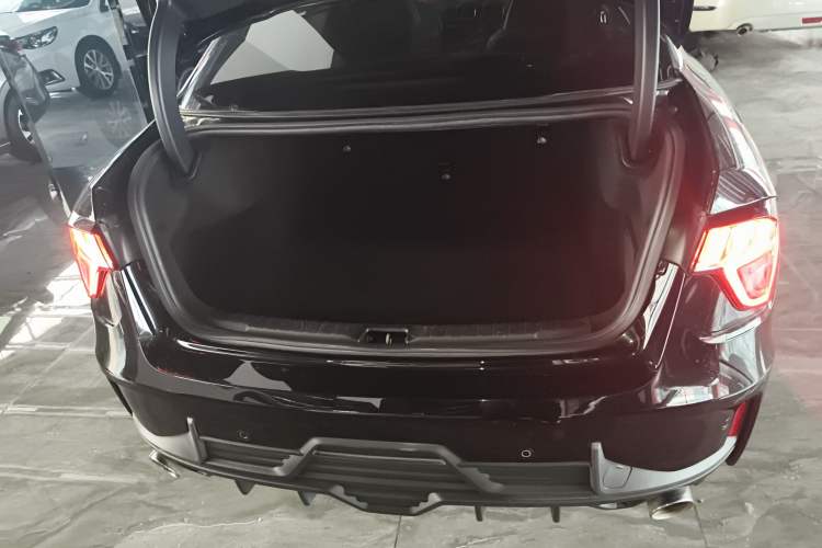 Used Lynk & Co 03 2019 1.5TD DCT JingPro Edition China VI Standard
