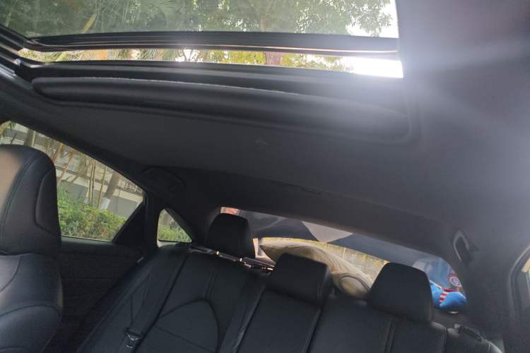 Used Toyota Avalon 2019 2.0L XLE Premium Edition China VI
