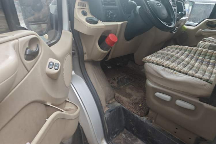 Used Ford Transit Custom 2009 2.4T Diesel Luxury Short Wheelbase Mid-Roof Emission Standard III
