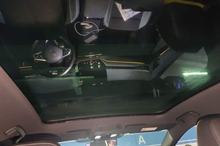 Used Volkswagen ID.4 X 2022 Smart Enjoyment Long-Range Edition Headliner