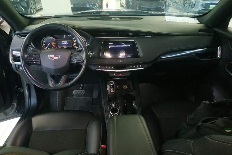 Used Cadillac XT4 2018 28T Two-Wheel Drive Tech Version
