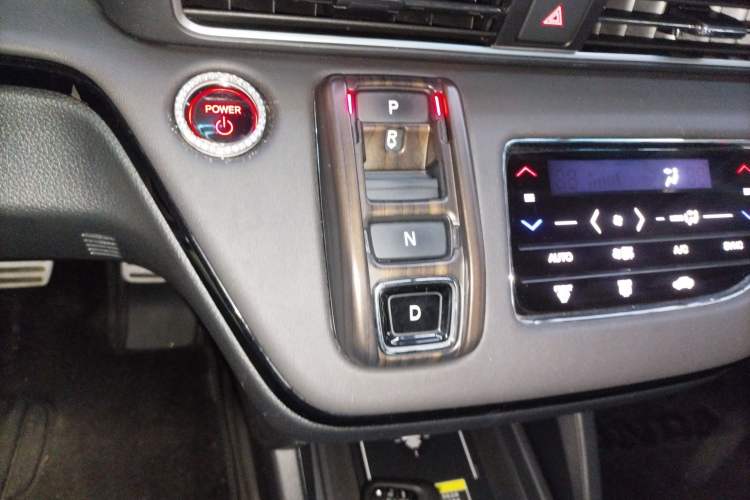 Used Honda Elysion 2024 2.0L eHEV Comfort Edition
