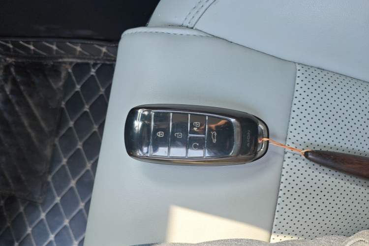 Used AION V 2023 Plus 70 Super Fast Charging Version Ternary Lithium Vehicle Key