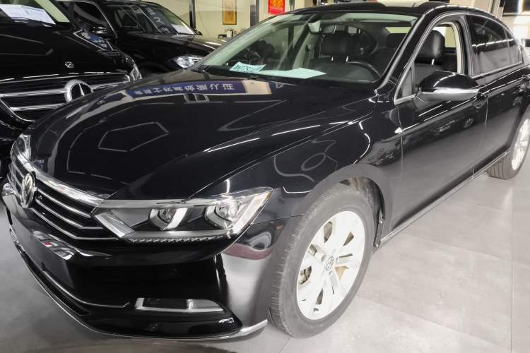 Used Volkswagen Magotan 2019 330TSI DSG Luxury Version China VI Standard