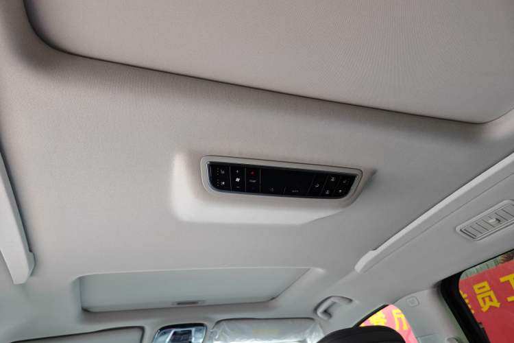 Used JAC Refine RF8 PHEV 2024 Zhiling Edition 1.5T 150KM Flagship Model – Lithium Iron Phosphate
