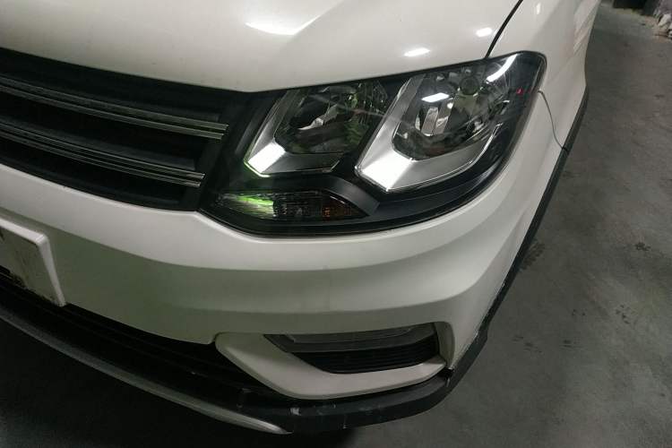 Used Dongfeng Fengon 370 2016 1.5L Manual Standard Edition SFG15-02 7 Seats
