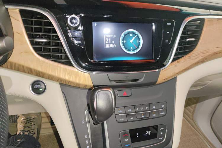 Used Buick GL8 2017 ES 28T Comfort Model China V Standard
