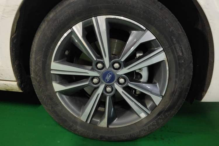 Used Ford Escort 2021 1.5L Automatic Diamond Edition
