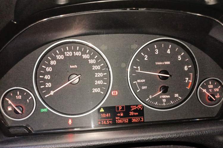 Used BMW 3 Series GT 2013 320i Leading Model
