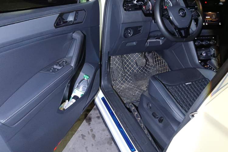 Used Volkswagen Tiguan L 2019 330TSI Automatic Two-Wheel Drive Panoramic Comfort Edition China V Standard