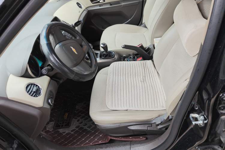 Used Chevrolet Cruze 2015 1.5L Classic SE MT
