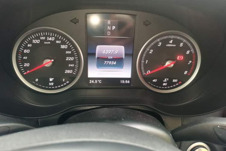 Used Mercedes-Benz GLC  Odometer Close Up