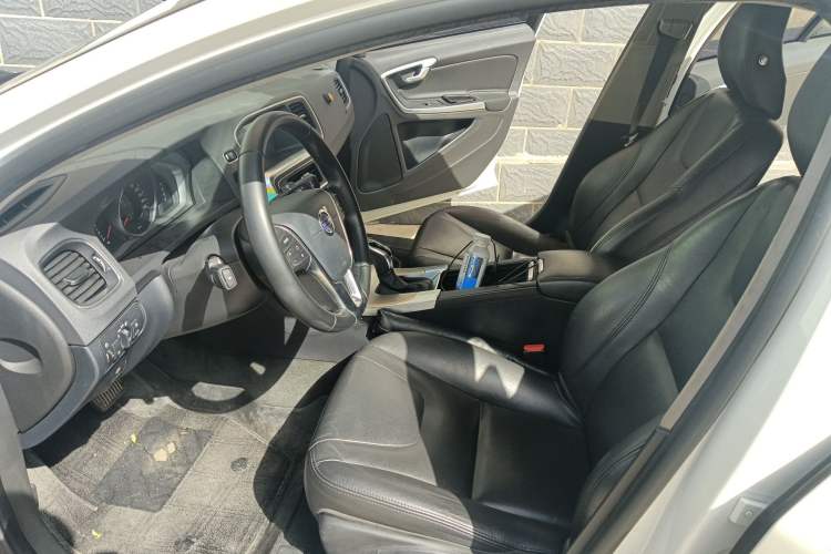 Used Volvo S60 2018 S60L T3 Smart Progress Edition
