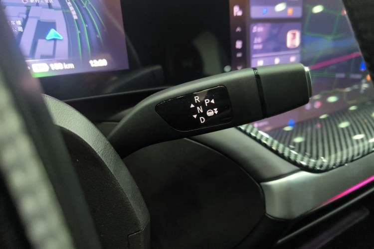 Used XPeng P7 2021 562E Pengyi Performance Edition Gear Lever