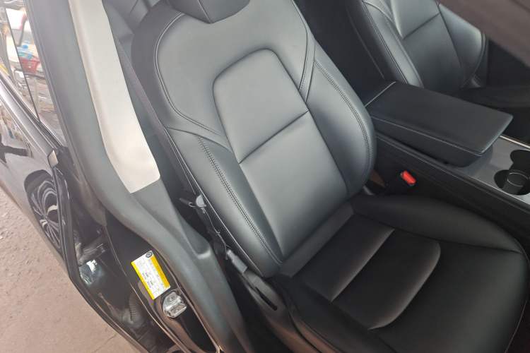 Used Tesla Model Y 2021 Standard Range Rear-Wheel Drive Version
