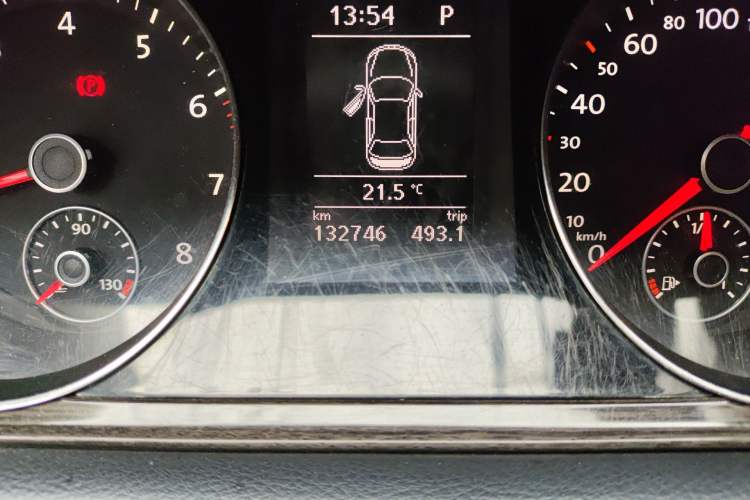 Used Volkswagen Magotan 2012 Facelift 2.0 TSI Prestige Model
