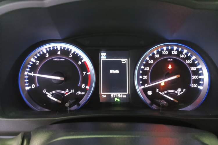 Used Toyota Highlander 2018 2.0T Two-Wheel Drive Luxury Edition 7 Seats China VI Standard Instrument Cluster