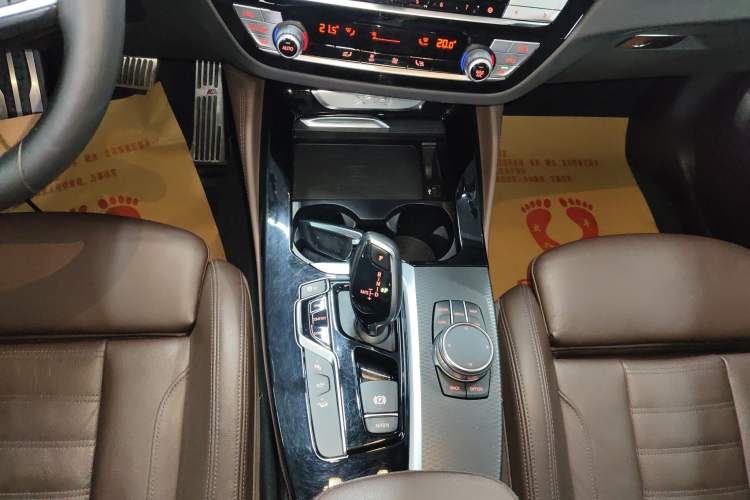 Used BMW X4 2020 xDrive25i M Sport Package Gear Lever