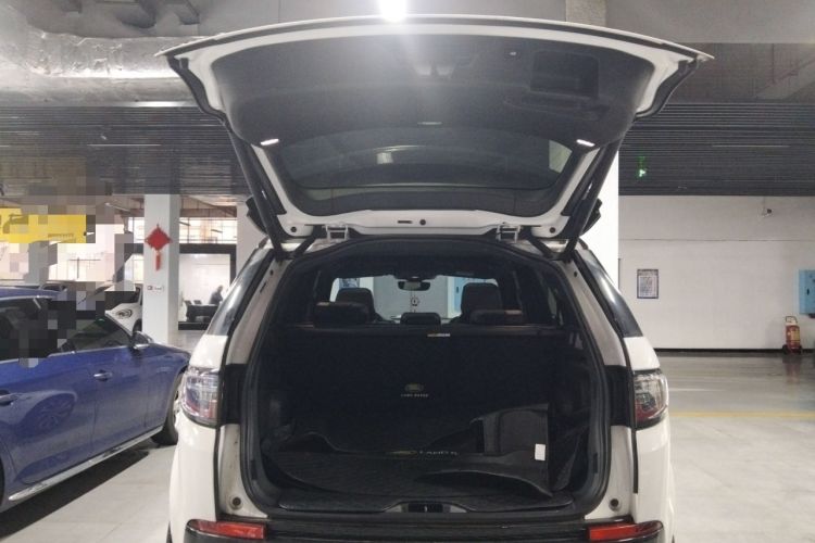 Used Land Rover Discovery Sport 2022 249 PS R-Dynamic S Performance Edition 5 Seats Trunk