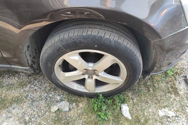 Used Audi Q5 2016 40 TFSI Technology Edition Right Front Wheel Hub