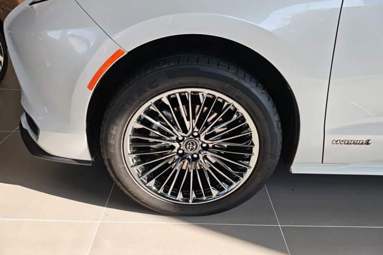 Used Toyota SIENNA 2021 2.5L Hybrid Comfort Edition