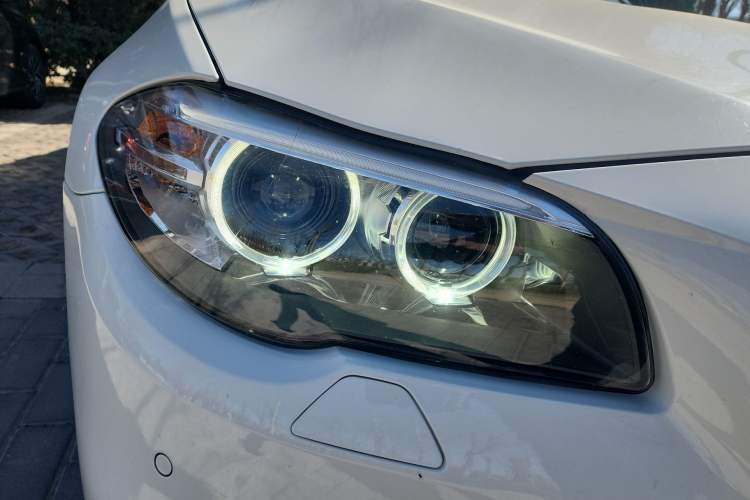 Used BMW 5 Series 2013 525Li Luxury Model
