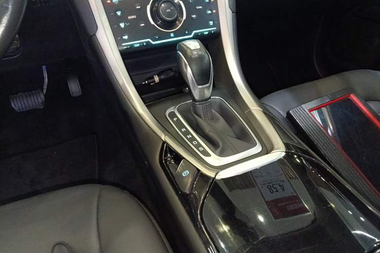 Used Ford Mondeo 2013 2.0L GTDi 200 Fashion Edition
