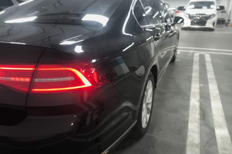 Used Volkswagen Magotan 2017 380TSI DSG Luxury Model