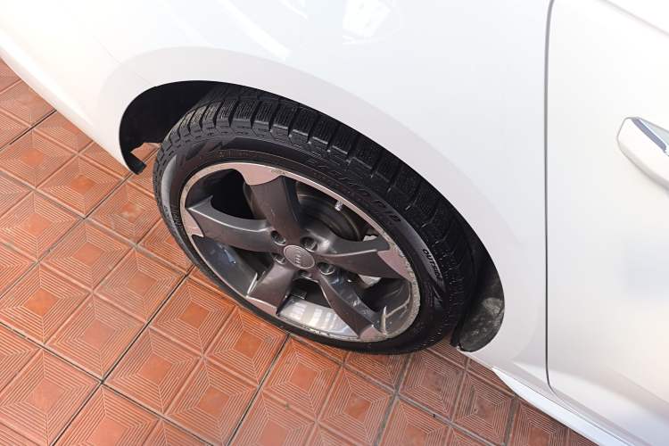 Used Audi A4L 2018 30th Anniversary Edition 40 TFSI Fashion Model
