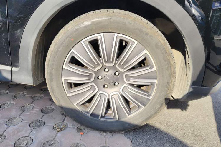 Used JETOUR X70 PLUS 2025 1.5T Ultimate 7-Seater
