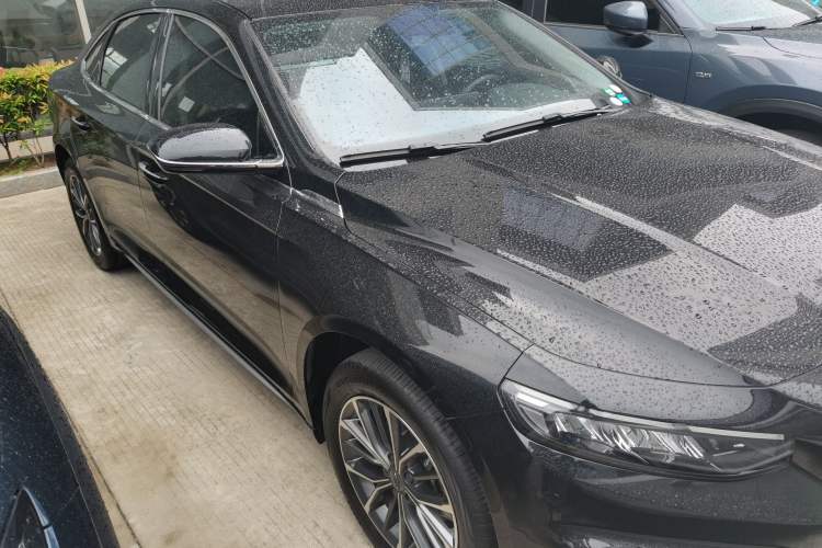 Used Geely Auto Preface 2023 2.0TD Luxury Version Front Right 45 Deg