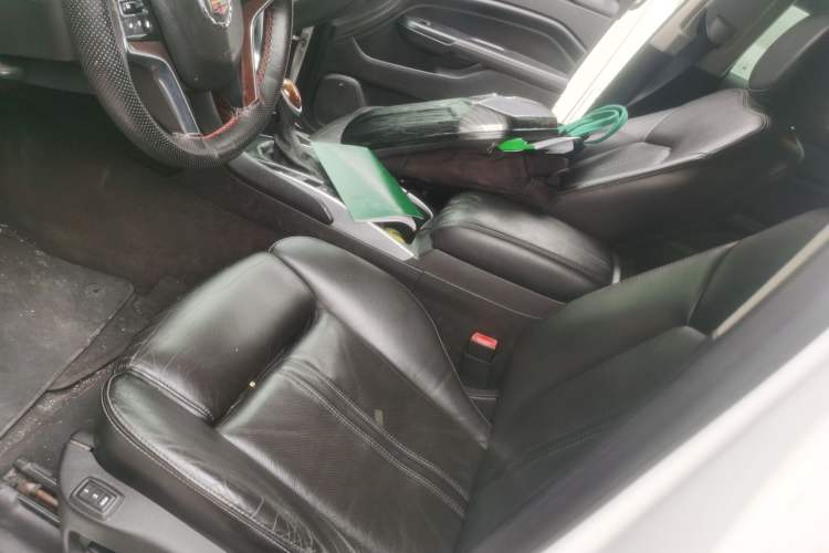 Used Cadillac SRX 2013 3.0L Leading Model