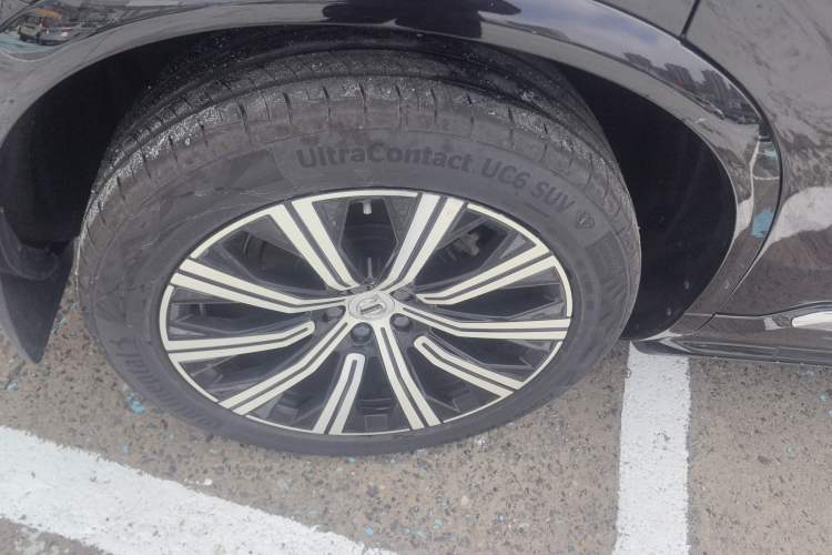 Used Volvo XC90 2020 T5 SmartDrive Luxury 7-Seater Exterior 5