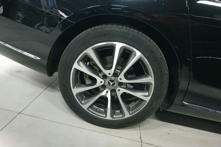 Used Mercedes-Benz E-Class 2020 Facelift E 260 L