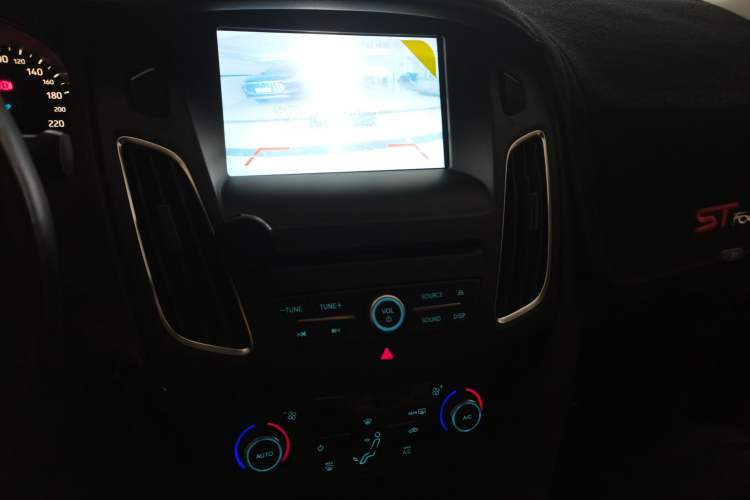 Used Ford Focus 2017 Sedan EcoBoost 180 Automatic Elite Model
