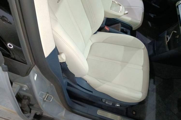 Used Zeekr X 2023 Rear-Drive ME Version 5 Seats Right Front Seat