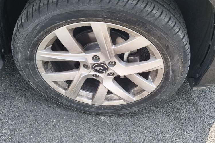 Used Jetta VS5 2024 280TSI Manual Pioneer Edition Right Front Wheel Hub